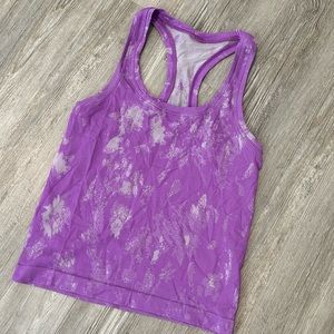 Lululemon tank